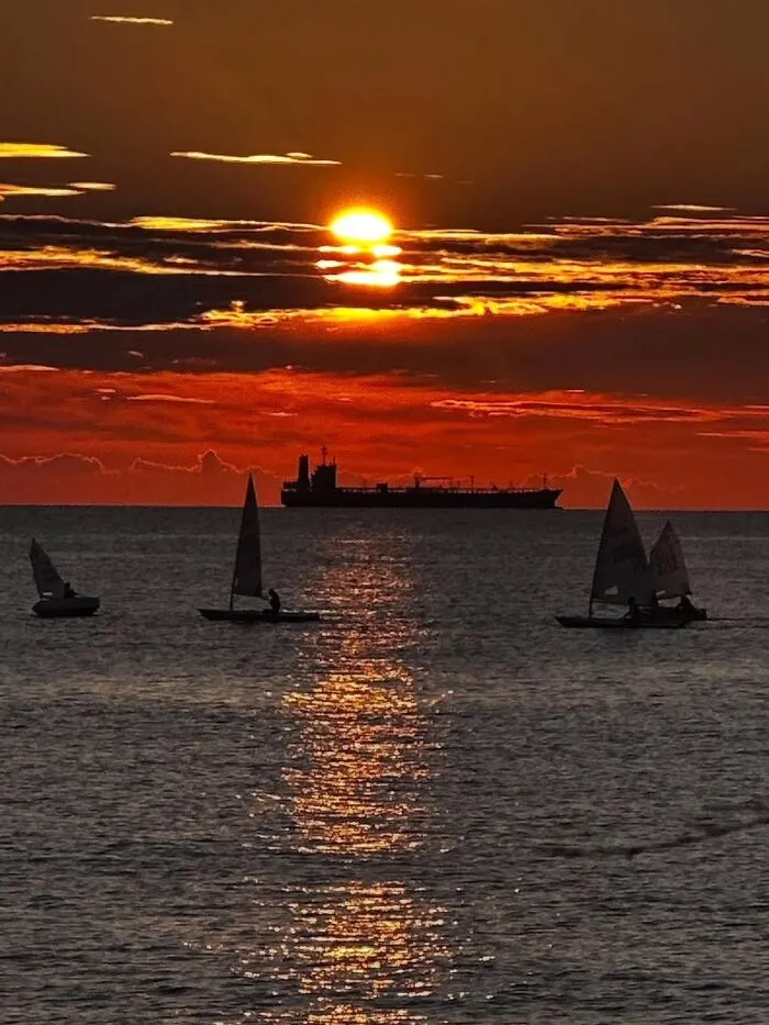 43 Jaw-Dropping Photos Shared By The ‘Best Sunset Pics’ Instagram Page