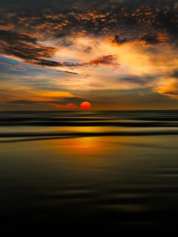 43 Jaw-Dropping Photos Shared By The ‘Best Sunset Pics’ Instagram Page