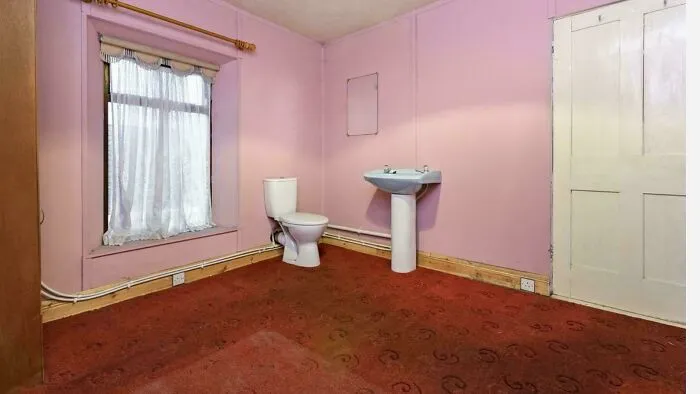 Not A Bathroom, A Room With A Slight Afterthought Of Bath