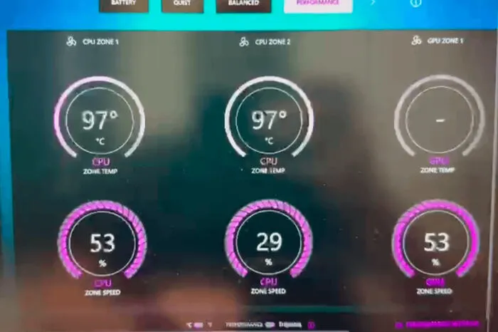 Dell me devolvió mi portátil tras 48 horas de pruebas de estrés. Esta es la temperatura en reposo.