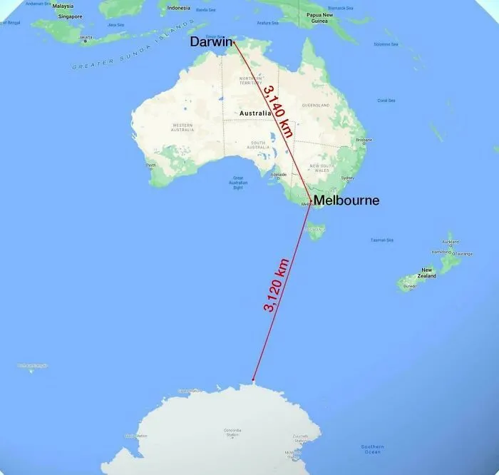 A map comparing distances in Australia with the distance to Antarctica, illustrating interesting maps