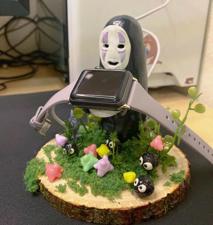 Made An Apple Watch Stand For My BF’s Valentine’s Day Gift!