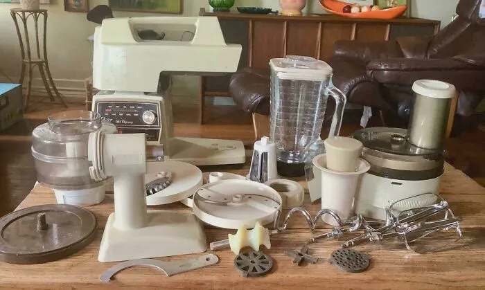 Scored Myself An Oster Regency Kitchen Center For 26 Bucks At Thrift. Works Perfectly