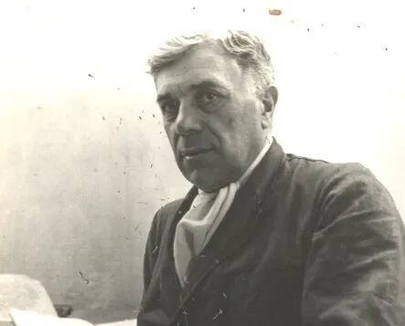 Black and white portrait of Georges Braque, a pioneer of abstract art focusing on color, form, and emotion.