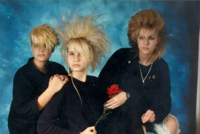 49 Hairstyles People Swear Were Cool In The 80s But Look Hilarious Now