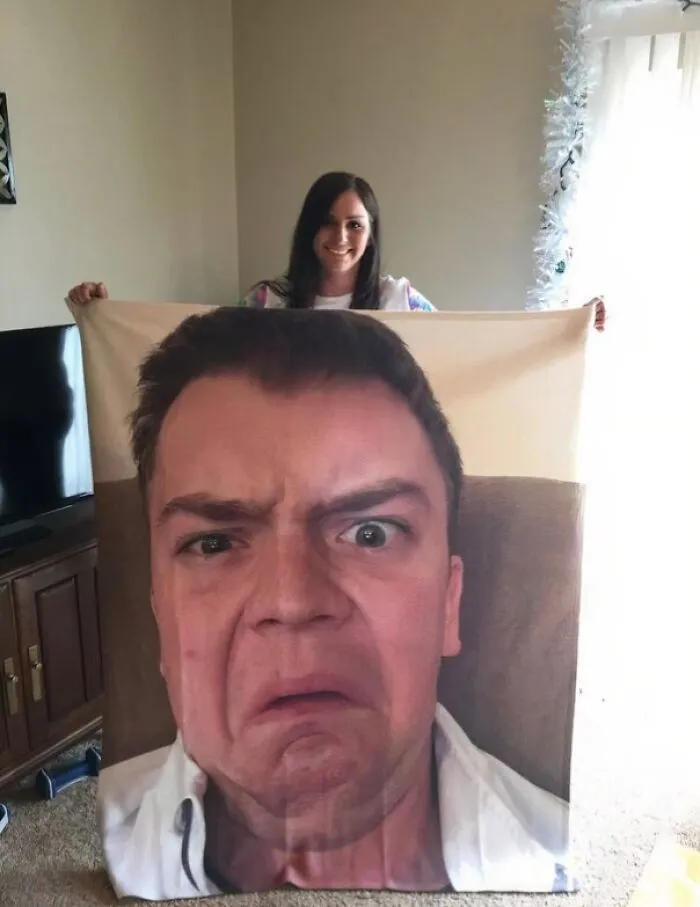 Mi papá la llama mi manta protectora de la virginidad.