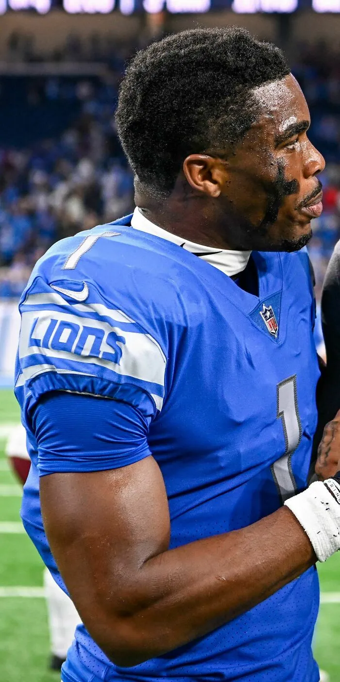 Football Player Jeff Okudah, 27