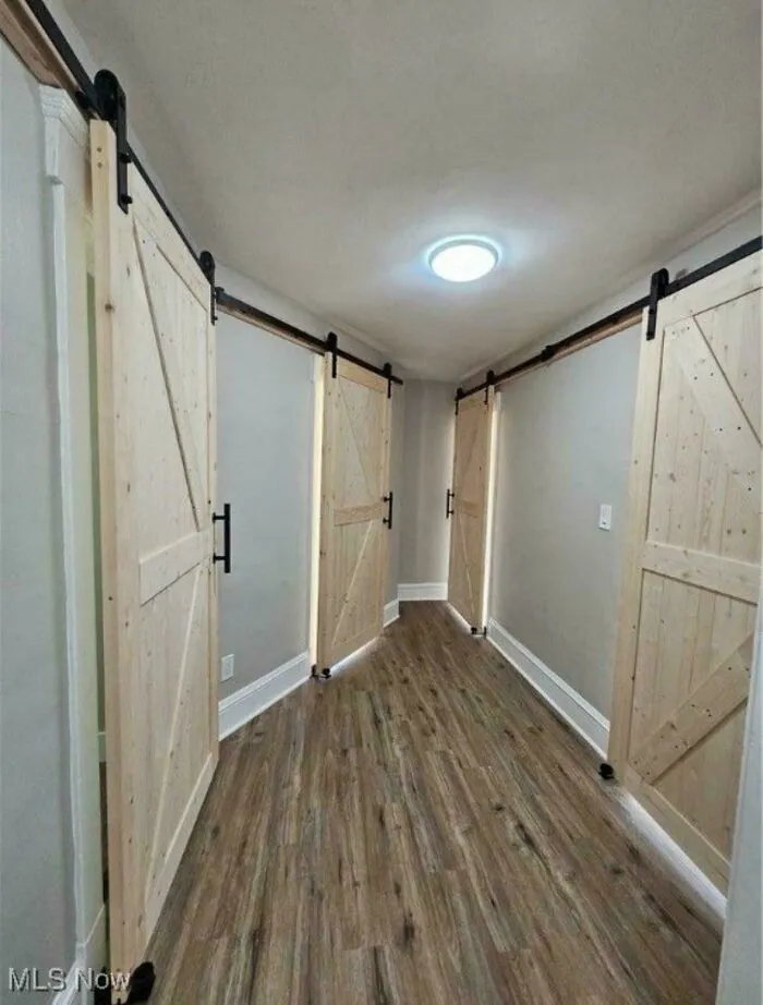 Quiero más puertas de granero