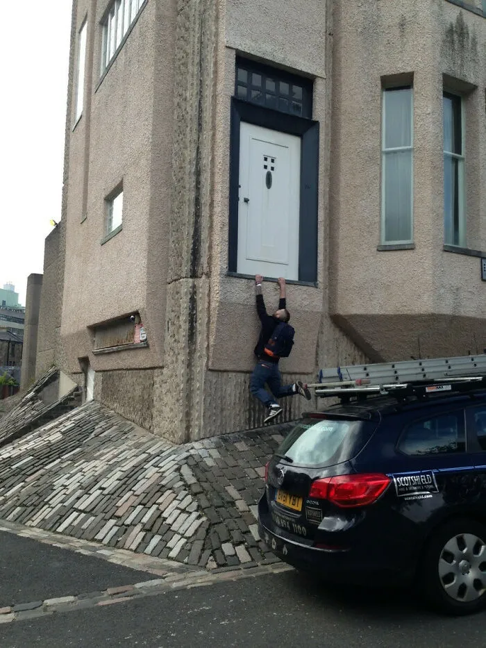 We Found This Ridiculous Door Whilst Exploring Glasgow