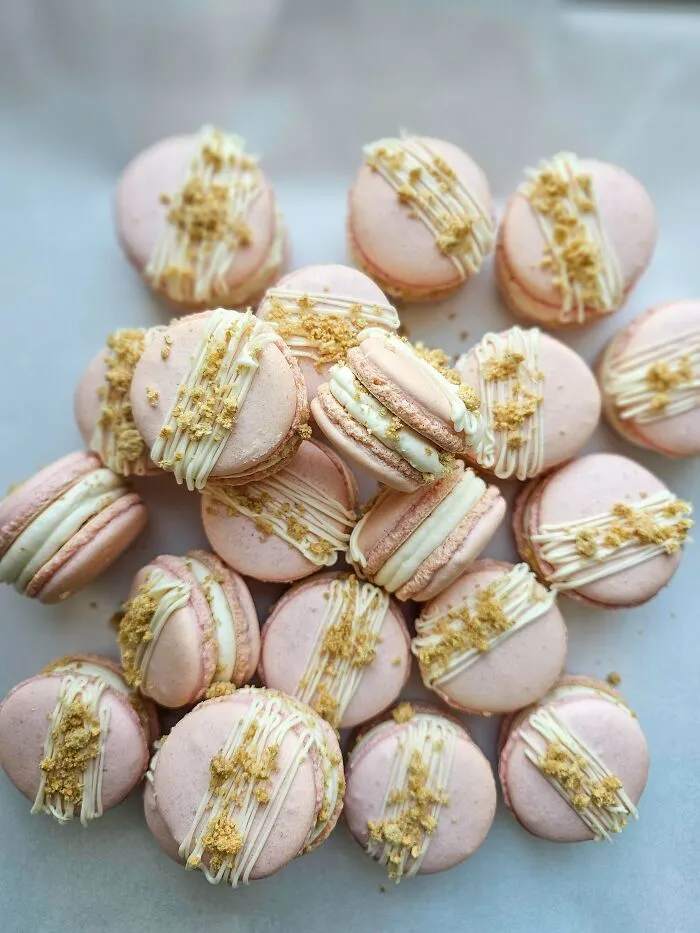 Strawberry Cheesecake Macs Are So Pretty For Valentine's Day 🩷🩷🩷