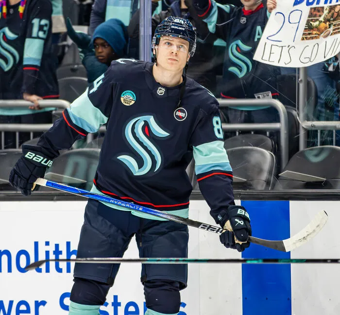 Ice Hockey Player Kaapo Kakko, 25