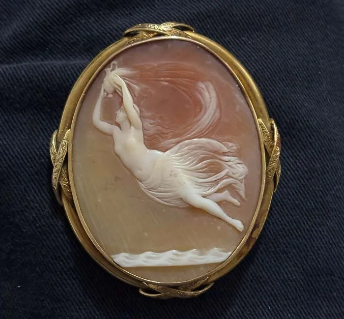 Cameo Brooch From I Think Late 1800's / Early 1900's. Found In A Charity Shop In England (UK)