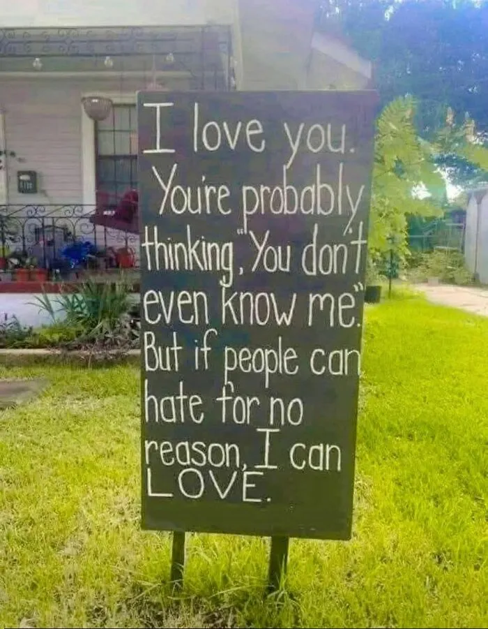 50 Public Signs That Accidentally Became Comedy Gold