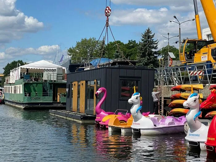 Our Floating Office - 34sqm On Odra River, Wroclaw (Poland)