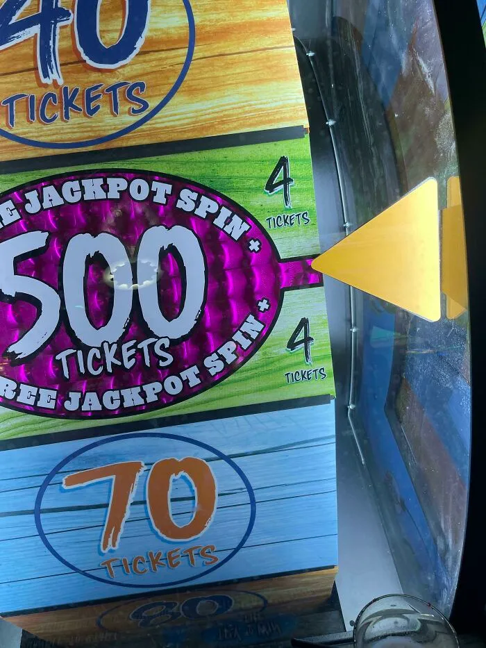 Dave &amp; Busters Spin Game Landed On The 500 And It Only Gave Me 4 Tickets. Showed To Manager And Said It Needed To Be In The Middle