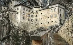 84 Haunting Photos Of Places That Time Forgot