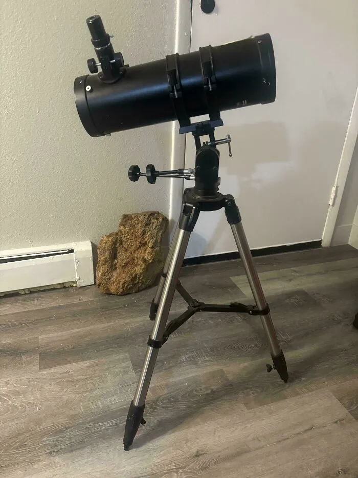 Found A Telescope Next To The Dumpster After A Tenant Moved Out. It Works!