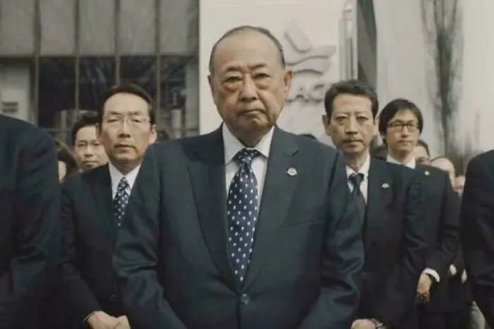 In 2016, A Japanese Ice Cream Company Created A Commercial To Publicly Apologize About Needing To Raise The Price Of Their Ice Cream Bars For The First Time In 25 Years From 60 Yen To 70 Yen