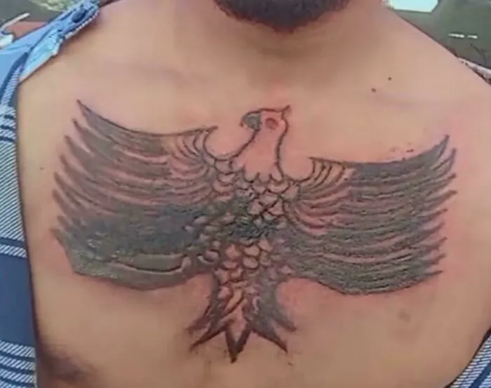 ¿Se nota que es para cubrir otro tatu?