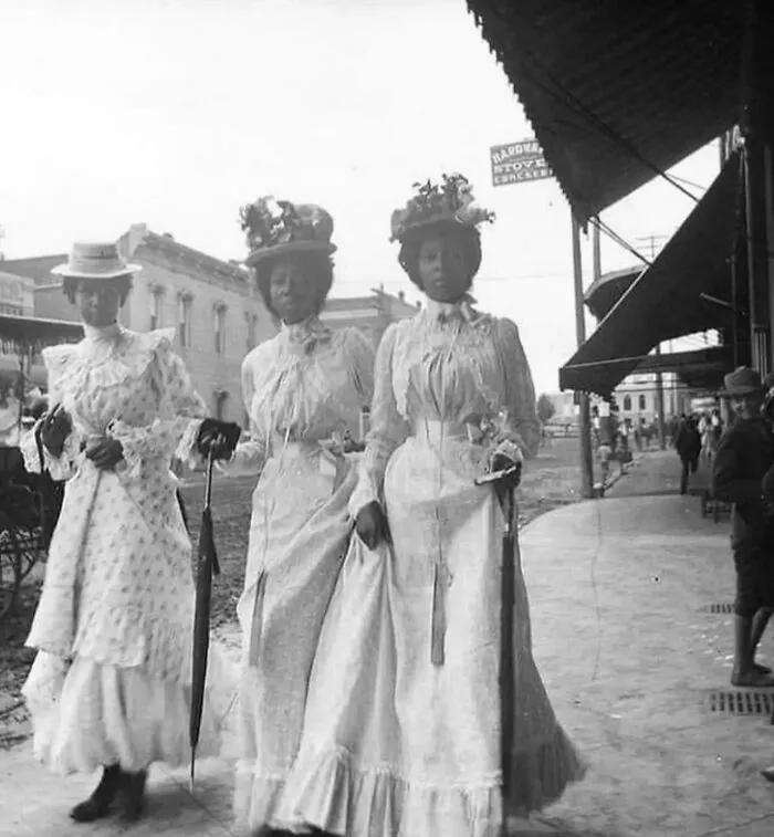 Three Well Dressed Women Of Marshall, Texas, USA. 1899