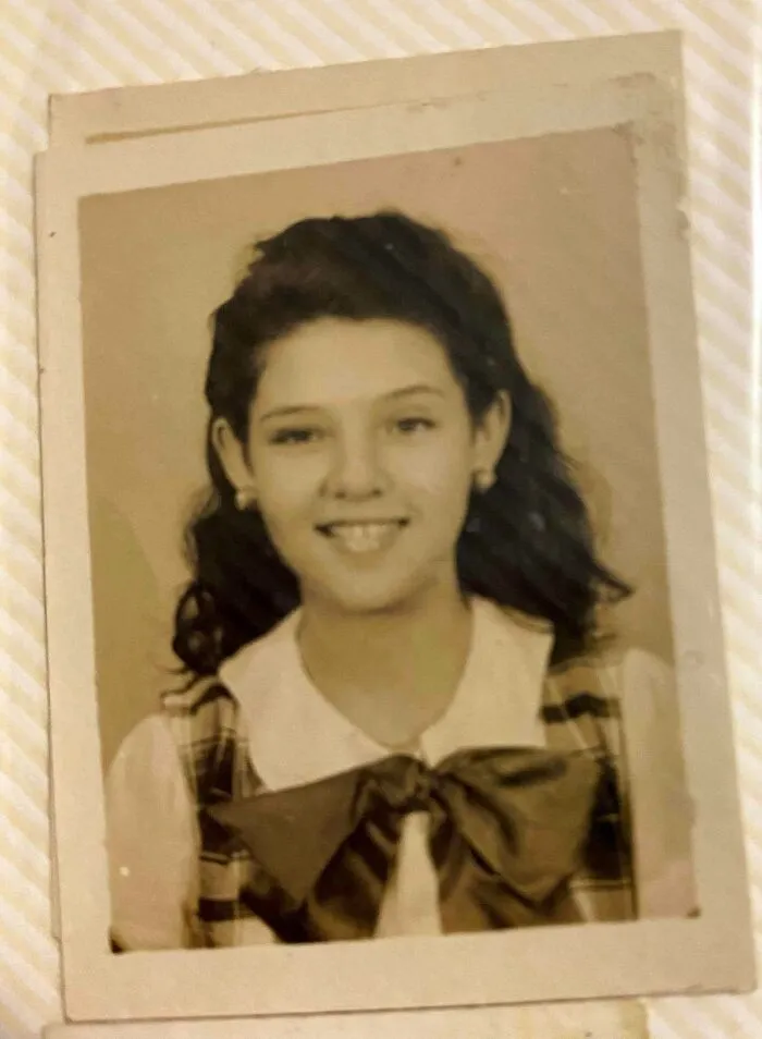 Mi madre adoptiva en Camagüey, Cuba, entre los años 40 y 50: belleza y gracia eternas.