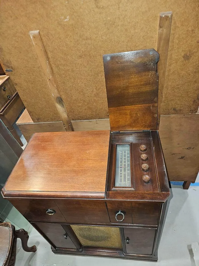 I Bought An Old House And They Wanted To Throw Away All The Antique Furniture. I Asked To Keep It