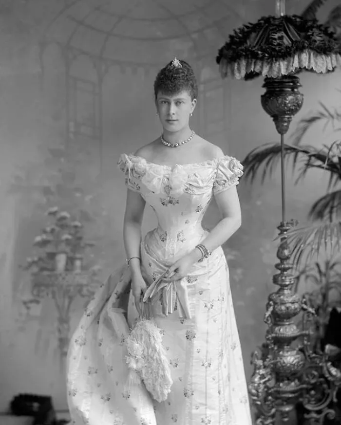 Glass Negative Of Future Queen Mary (Of Teck) In Her Wedding Dress, 6 Of July 1893