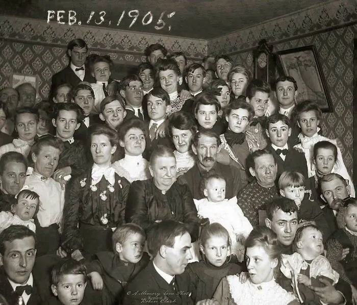Retrato familiar tomado el 13 de febrero de 1905.