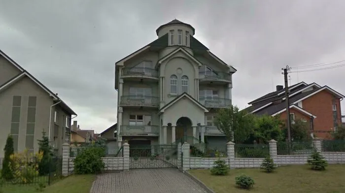 Did You Know That In Eastern Europe We Have Our Own Mcmansions Called "Soviet Baroque"?