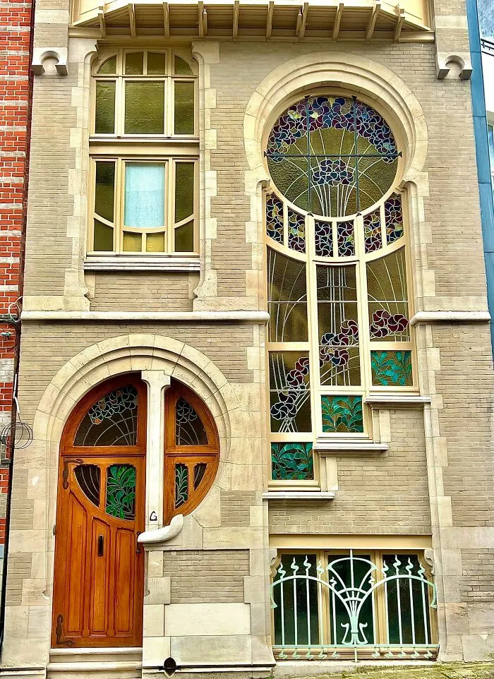 Elements Of Art Nouveau Architecture In Brussels (1893-1914)