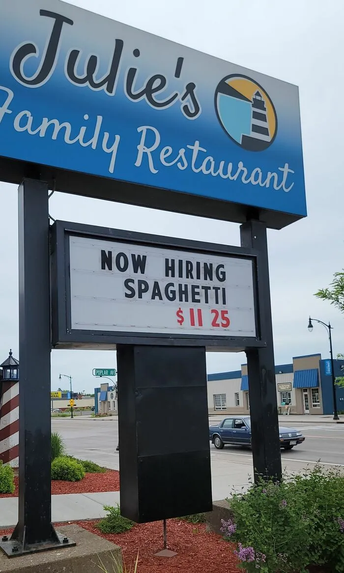 Funny-Hiring-Signs  