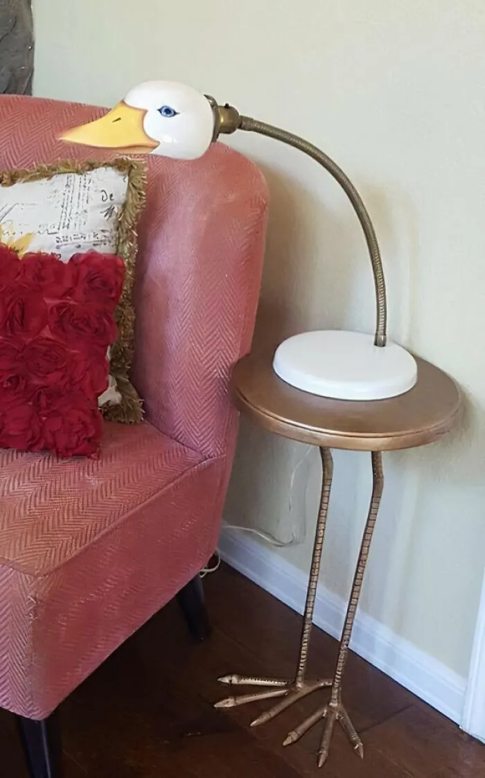 Bird Feet Table With Goose Head Lamp