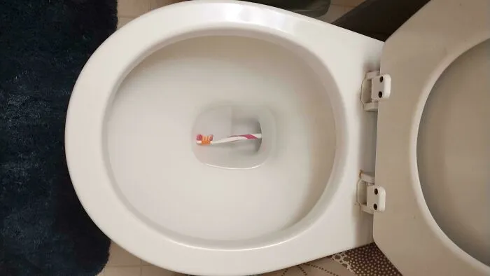 63 Moments That Instantly Ended A Potential Friendship