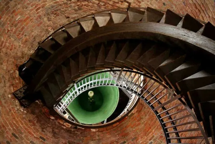 Escalera de caracol. Ojo de la Torre, Verona, Italia