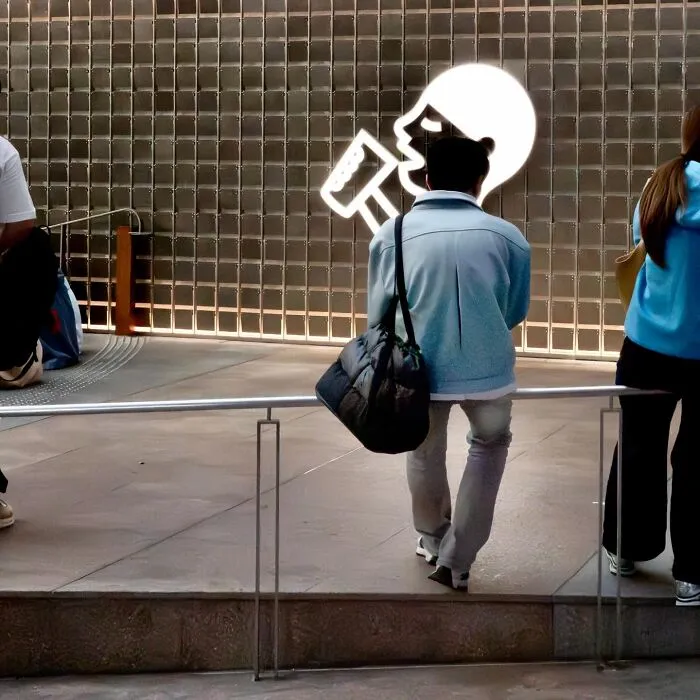30 New And Unbelievable Street Coincidences Caught On Camera By Edas Wong