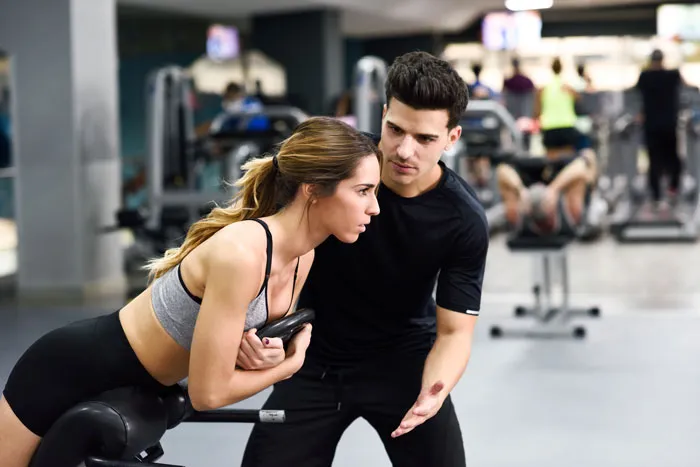 40 Times Cheaters Got Caught After One Small Slip-Up Gave Them Away