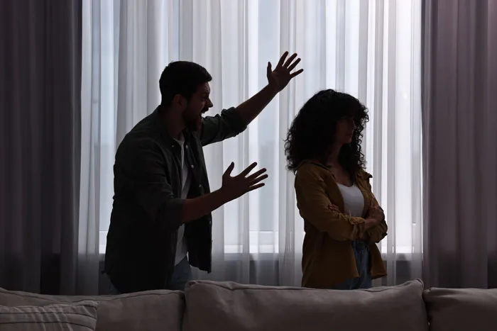 40 Times Cheaters Got Caught After One Small Slip-Up Gave Them Away