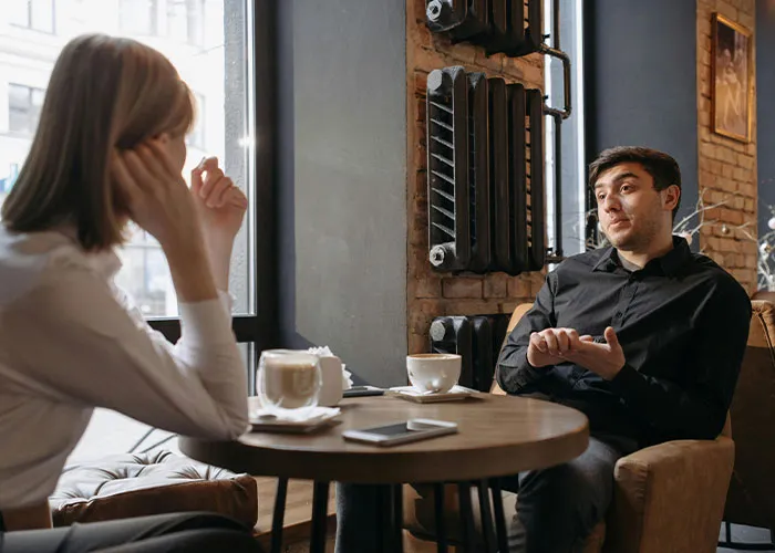 38 Dating Stories That Prove Ignoring Red Flags Can Have Real Consequences