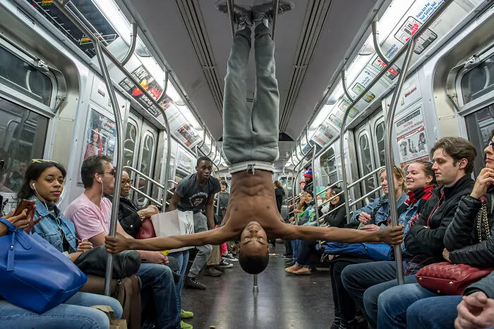 “When The Pavement Breathes” Shows Margarita Mavromichalis At Her Best With Perfectly Timed Street Photos (15 Pics)