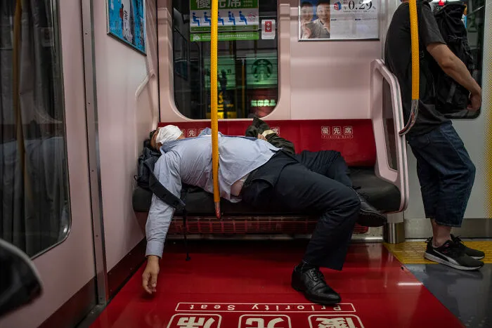 “When The Pavement Breathes” Shows Margarita Mavromichalis At Her Best With Perfectly Timed Street Photos (15 Pics)