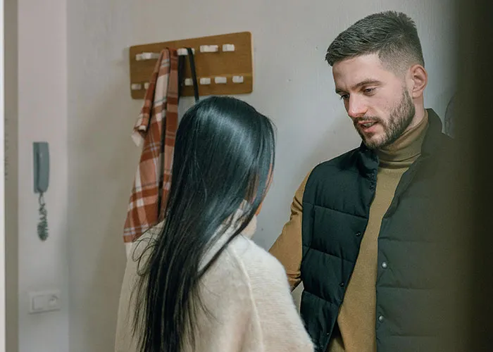 38 Dating Stories That Prove Ignoring Red Flags Can Have Real Consequences