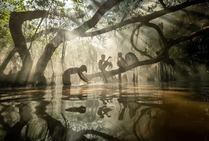 37 Fascinating Photos That Prove Timing Is Everything (New Pics)