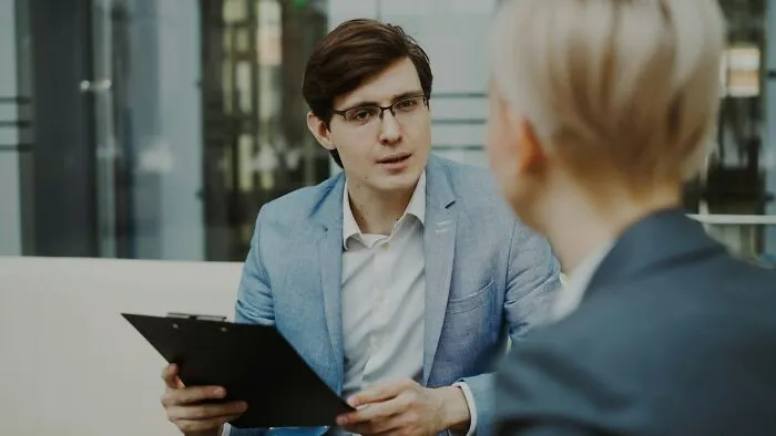 40 Workplace Experiences That Made Employees Walk Away