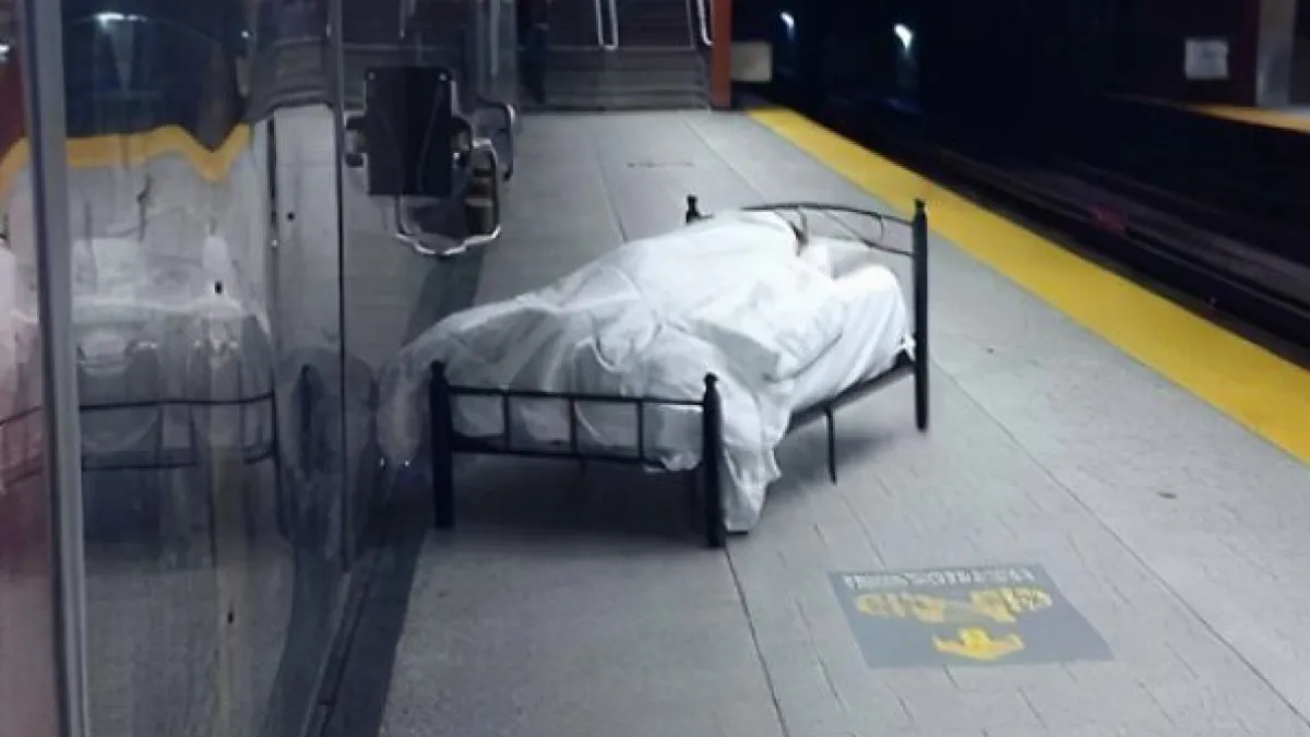 “Normal Morning Until I Took The Subway”: 51 Unhinged Things That Can Only Be Seen On Subway (New Pics)