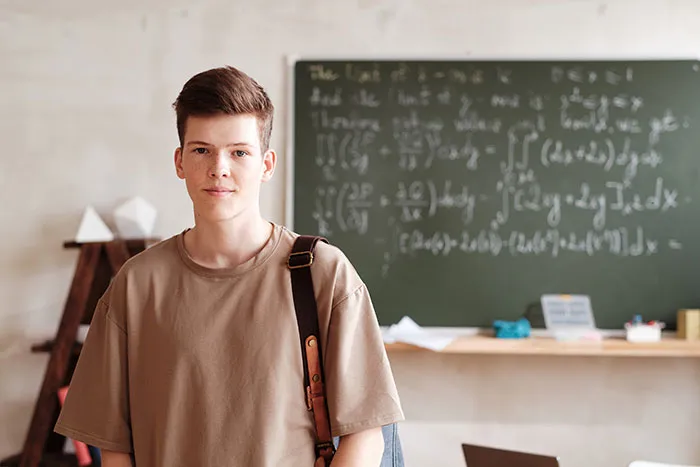 These 33 Men Were Once The Most Popular In High School; Here’s Where They Are Today