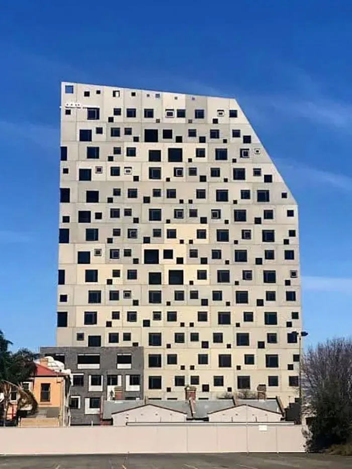 Residencia para estudiantes en Weymouth Street (Australia). Este es el edificio más feo de mi ciudad.