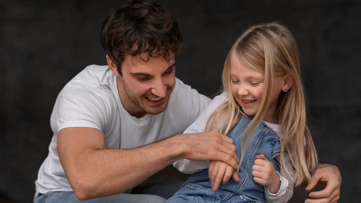 Childfree Woman Refuses To Let Hubby Adopt His 11YO Sis, He Has To Choose Family Or Marriage