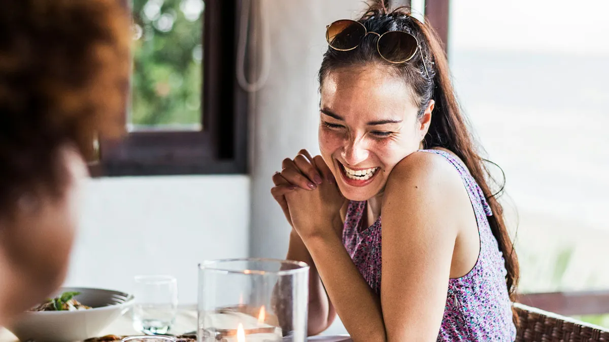 Woman’s BFF Accidentally Blurts Out The Real Reason The Couple Started Dating, Freaks Out Boyfriend