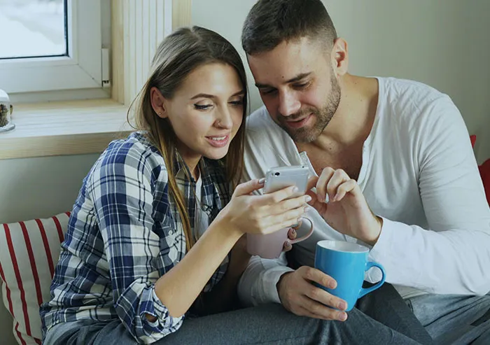48 Things People Saw On Another Person’s Phone That They’ll Never Unsee
