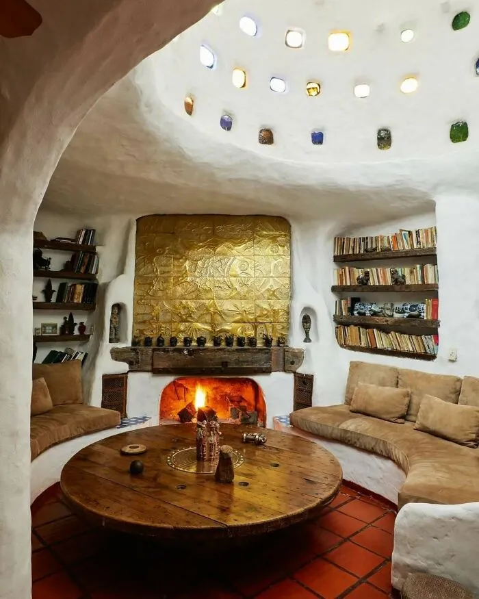 Like A Cluster Of Daleks, The Curvaceous-Cum-Spiky Live/Work Home Created By The Late Carlos Páez Vilaró In 1980s Argentina Might As Well Be Life On Mars